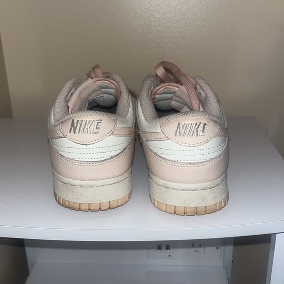 Light Pink NIKE DUNKS!!! size 8💘💘💘💘 - Picture 2 of 2